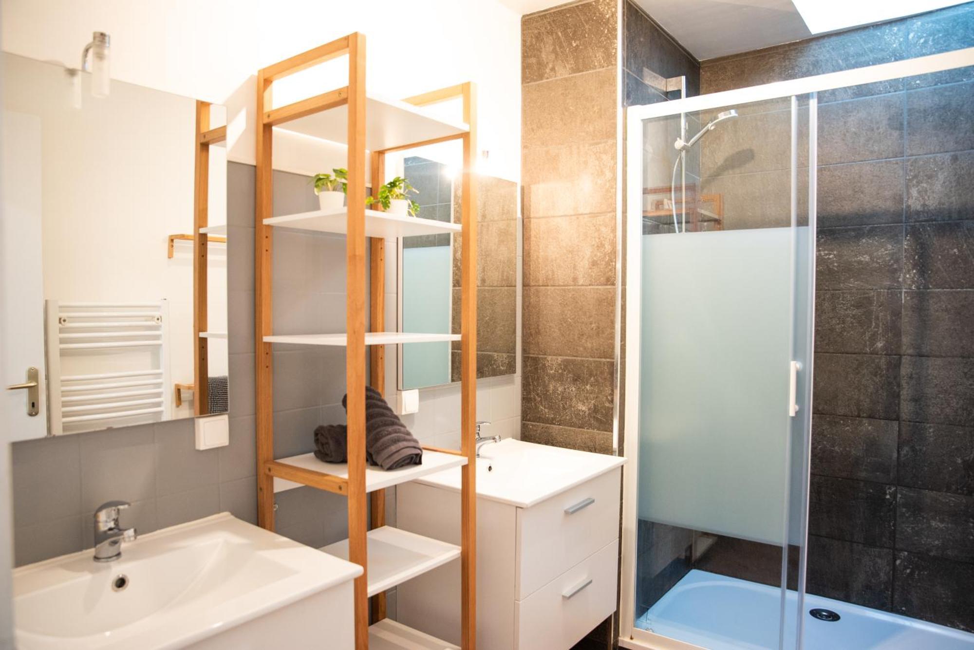 Appartement Chaleureux Au Pied De La Cite Avec Parking Carcassonne Exterior foto